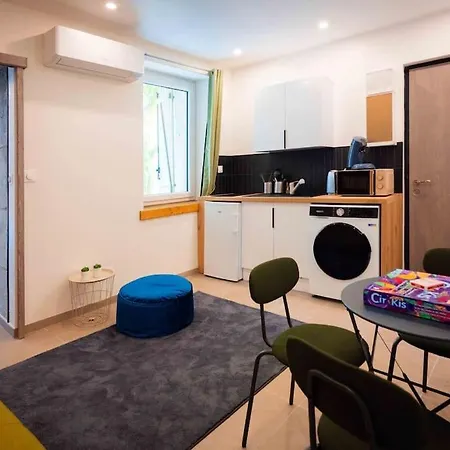 T2 Centre-ville 1 Avec Parking Apartamento Aix-les-Bains